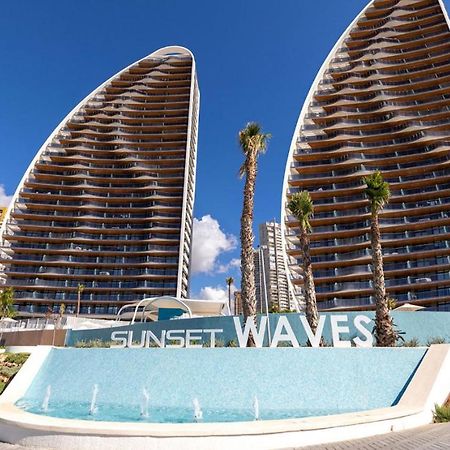 Sunset Waves Vistas Al Mar Daire Benidorm Dış mekan fotoğraf