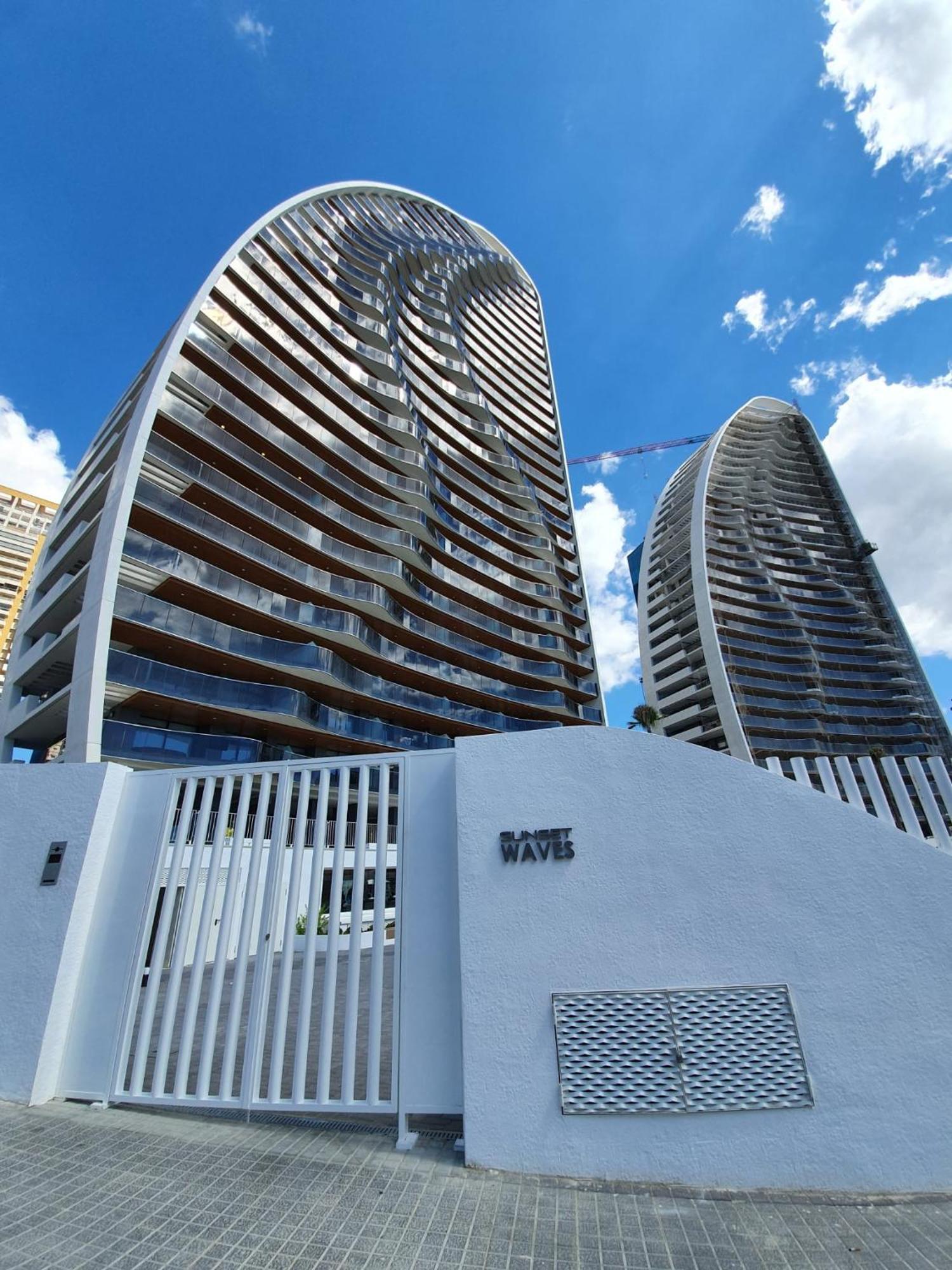 Sunset Waves Vistas Al Mar Daire Benidorm Dış mekan fotoğraf