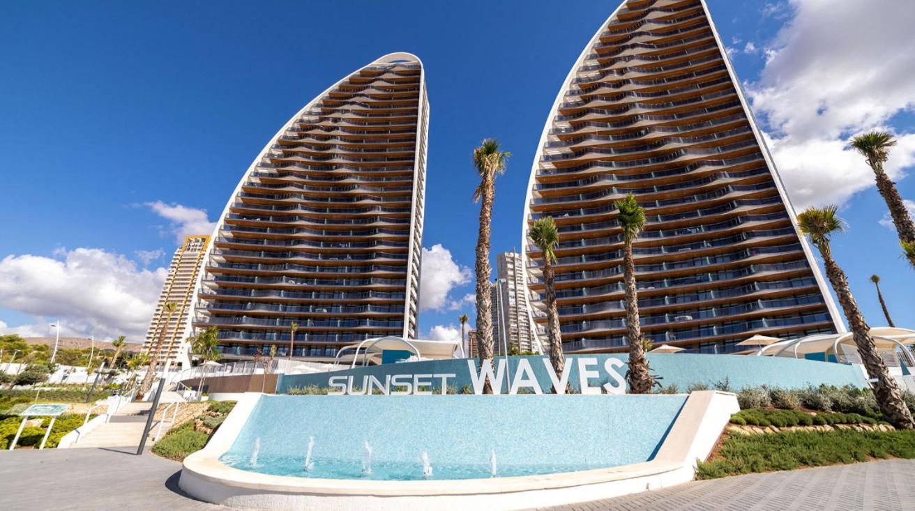 Sunset Waves Vistas Al Mar Daire Benidorm Dış mekan fotoğraf